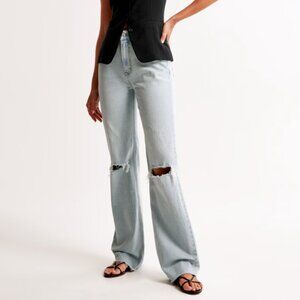 Abercrombie & Fitch • Ultra High Rise 90s Straight Jean